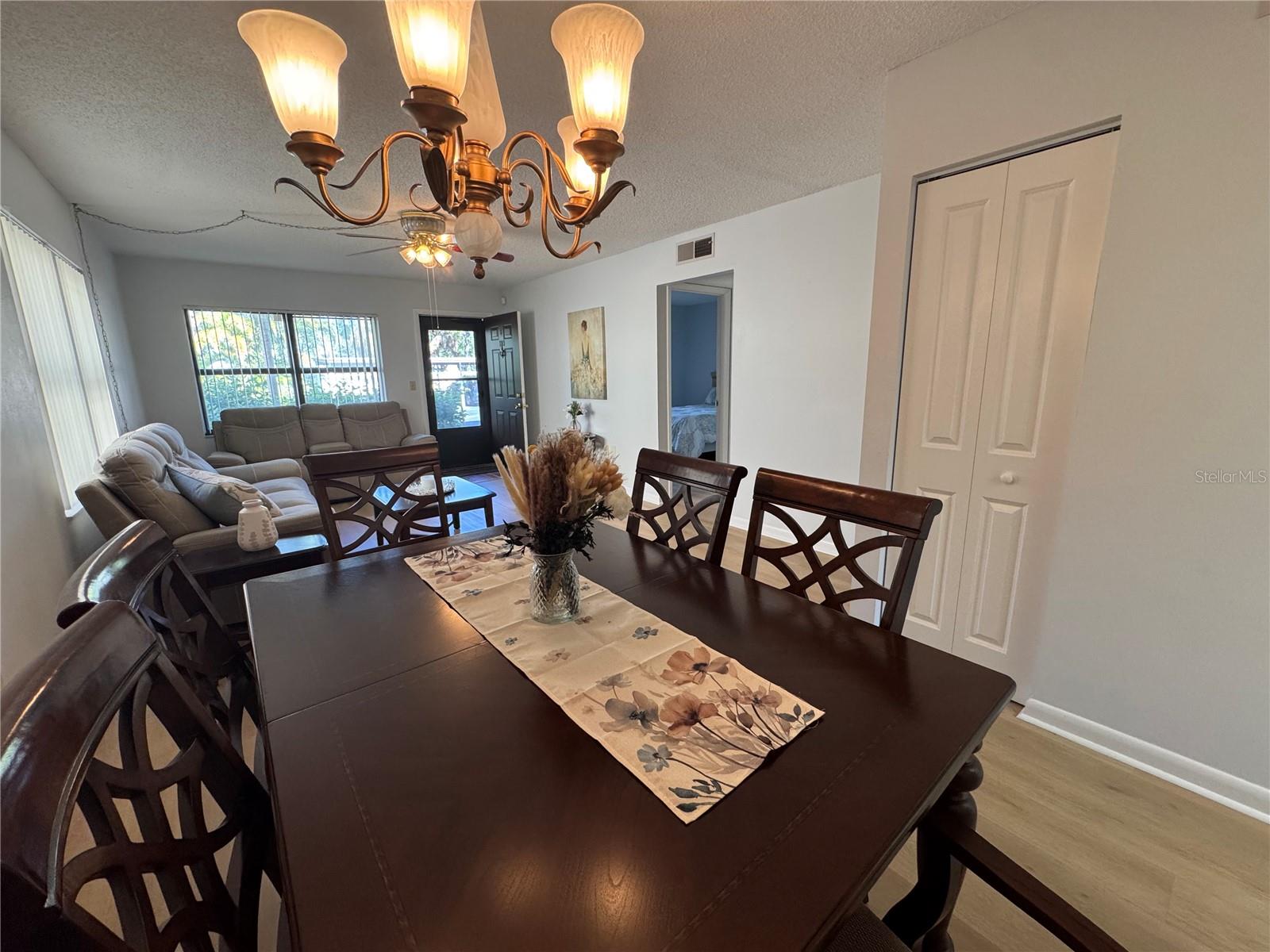 Image 9 of 20 For 315 30th Avenue W 101b