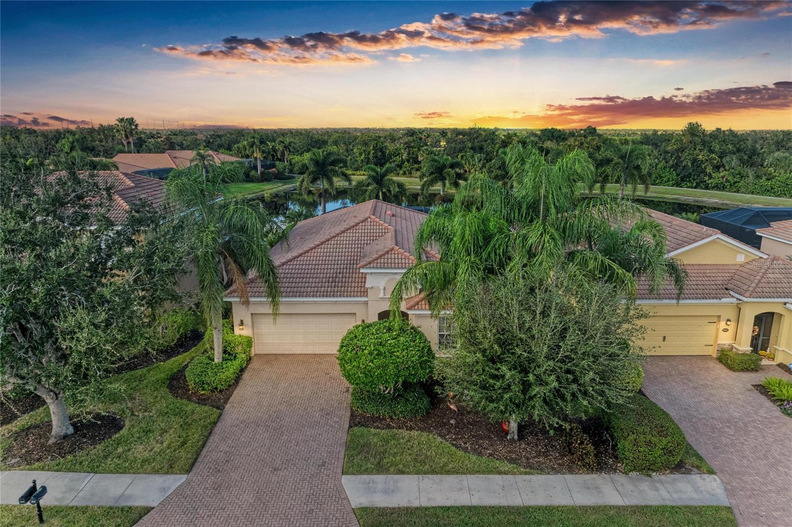 Image 2 of 99 For 9015 Hammock Edge Place