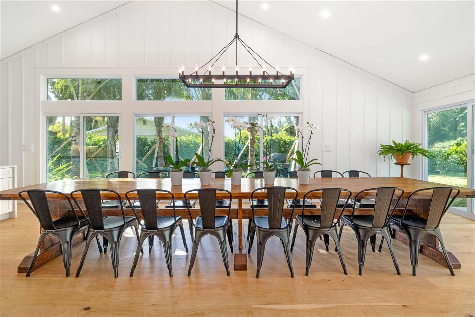 Image 21 of 81 For 1705 Field Road