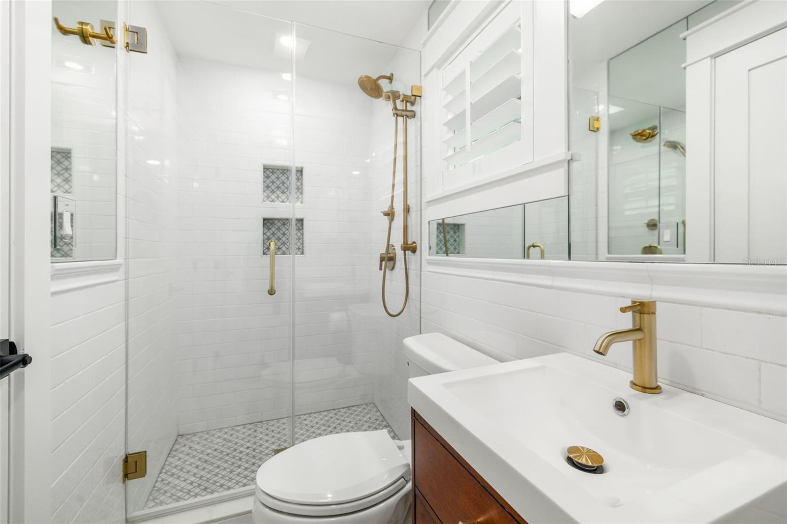 Image 34 of 81 For 1705 Field Road