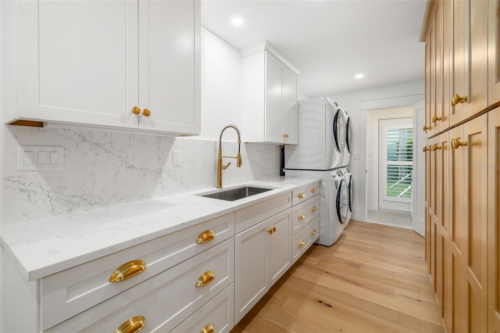 Image 41 of 81 For 1705 Field Road