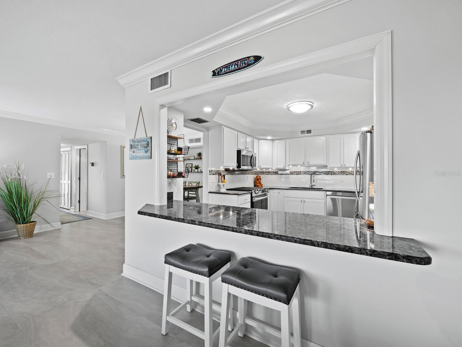 Image 12 of 42 For 2301 Gulf Of Mexico Drive 34n