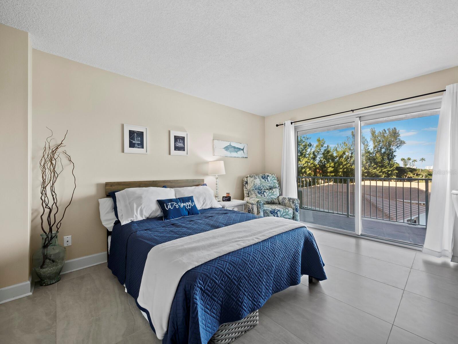 Image 15 of 42 For 2301 Gulf Of Mexico Drive 34n