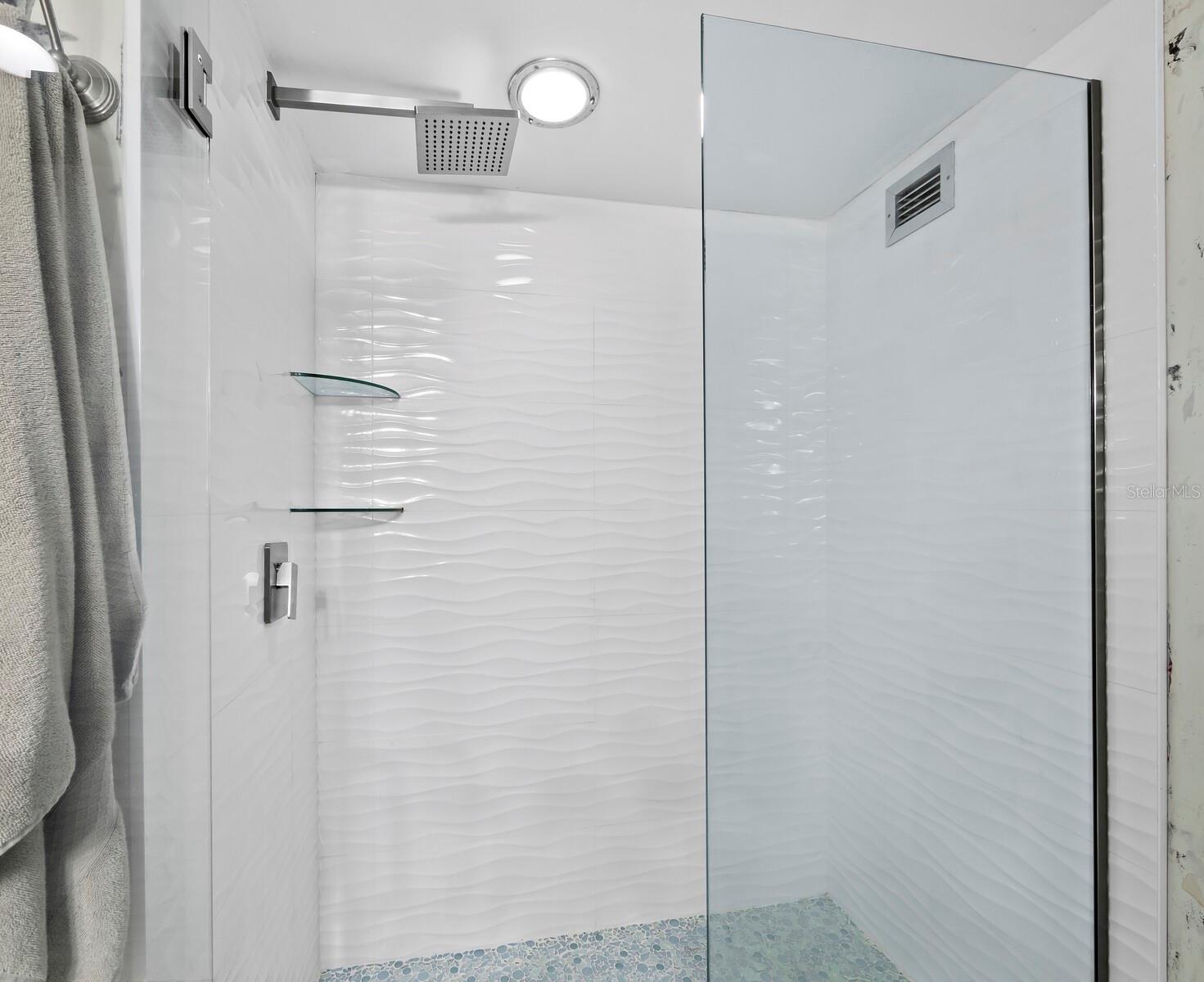 Image 20 of 42 For 2301 Gulf Of Mexico Drive 34n