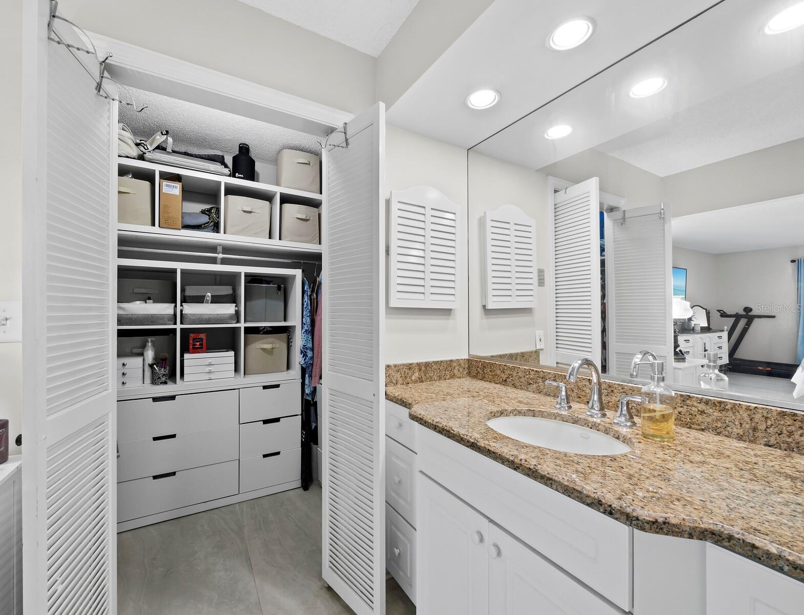 Image 23 of 42 For 2301 Gulf Of Mexico Drive 34n