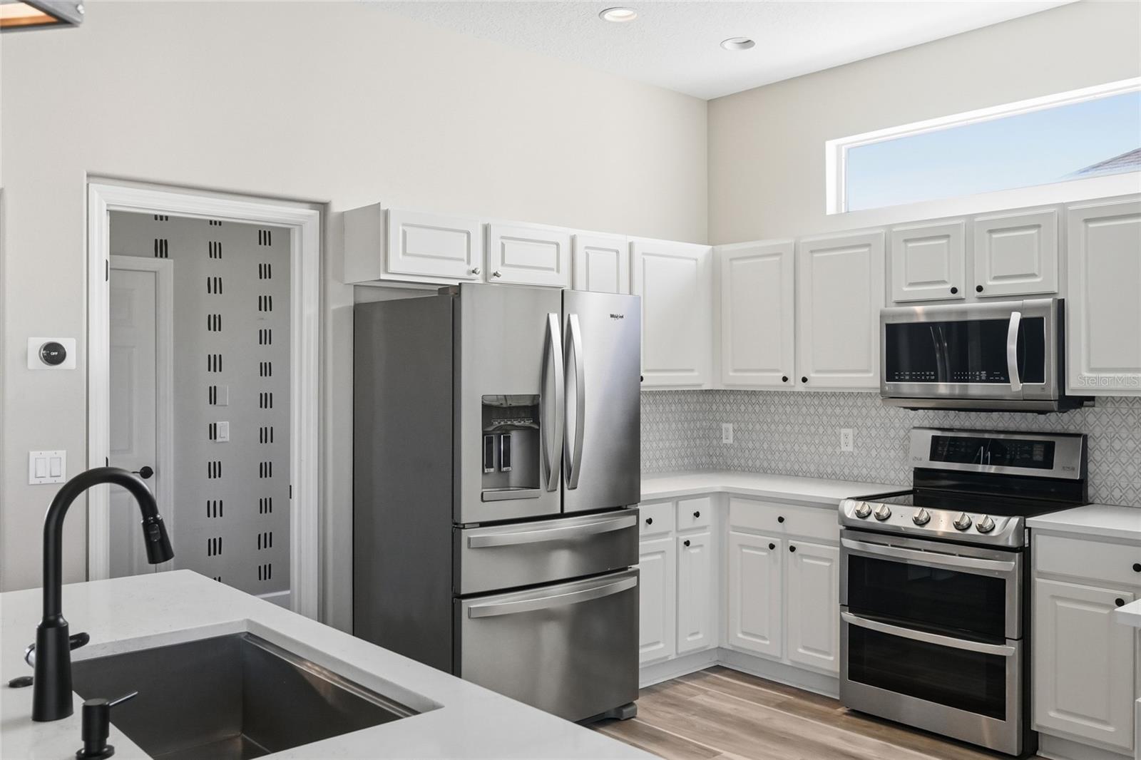 Image 11 of 43 For 574 Planters Manor Way