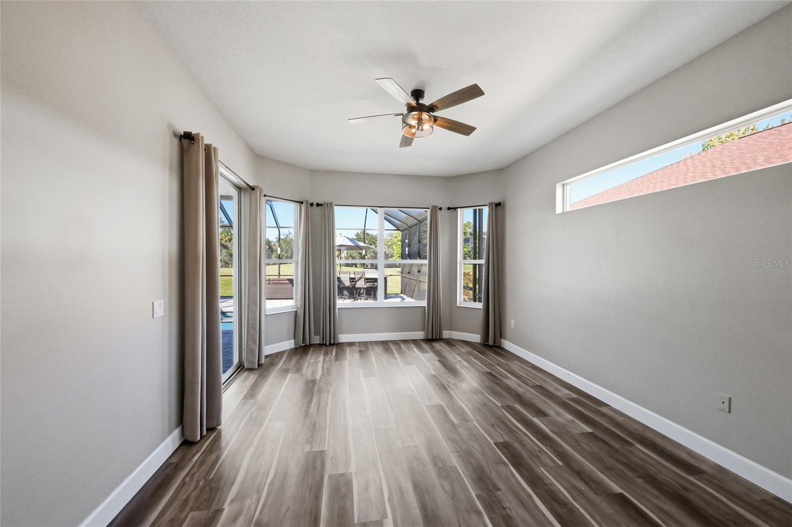 Image 12 of 43 For 574 Planters Manor Way