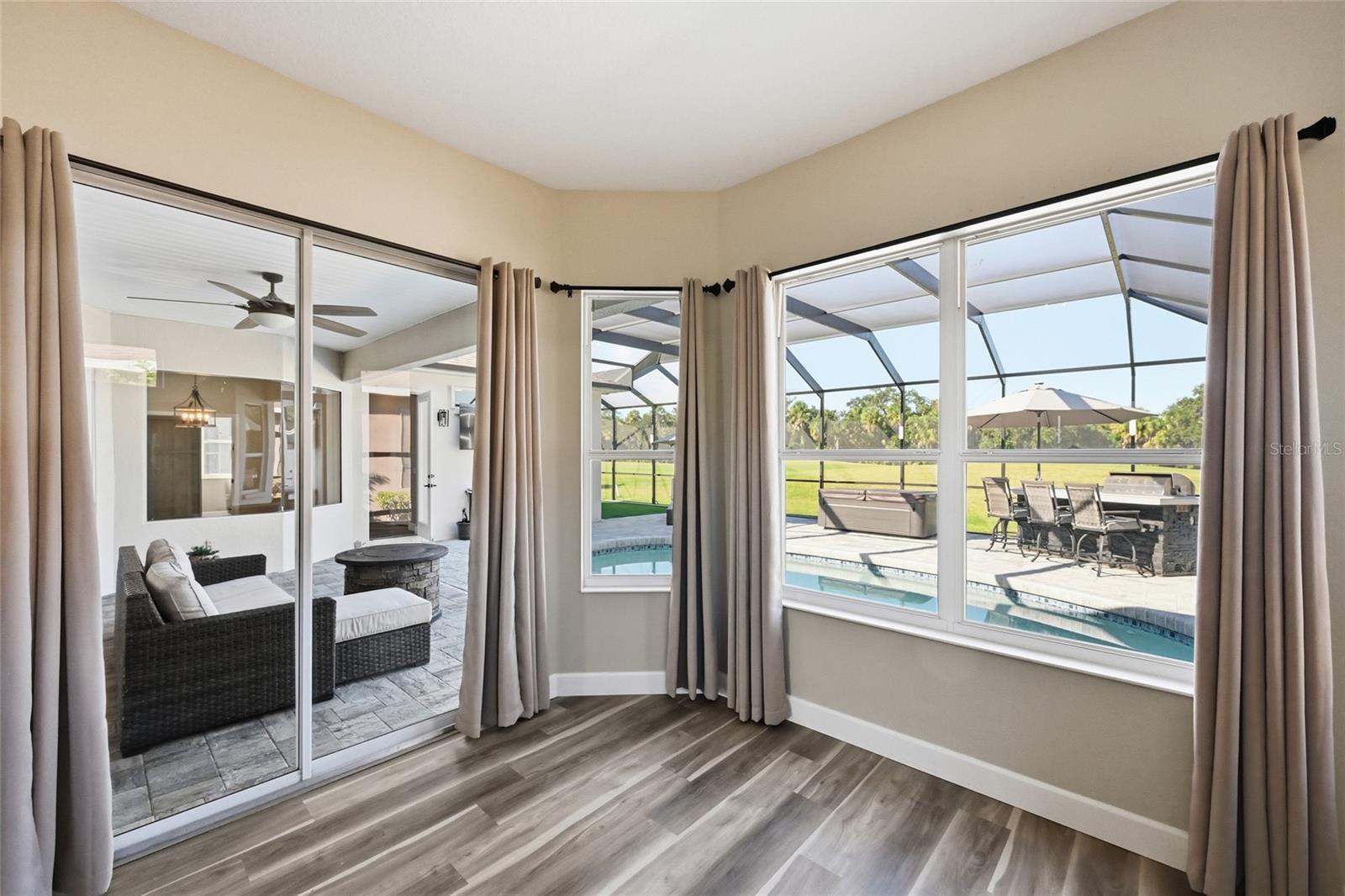 Image 13 of 43 For 574 Planters Manor Way