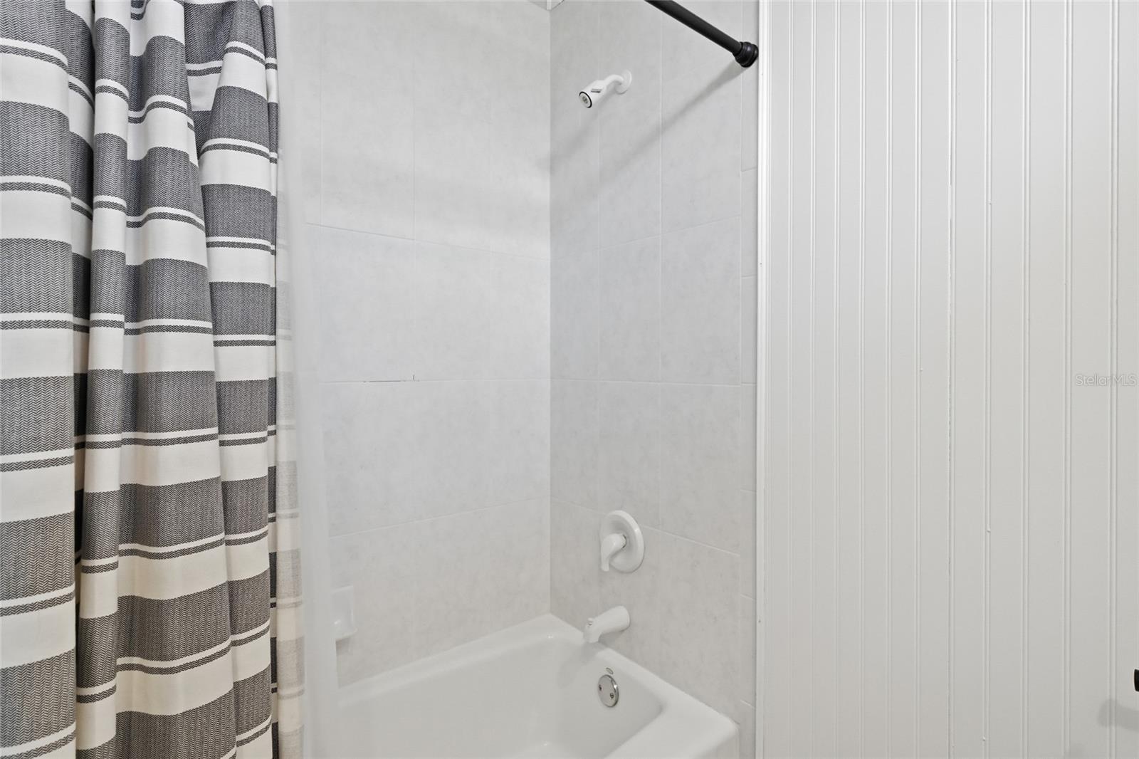 Image 26 of 43 For 574 Planters Manor Way