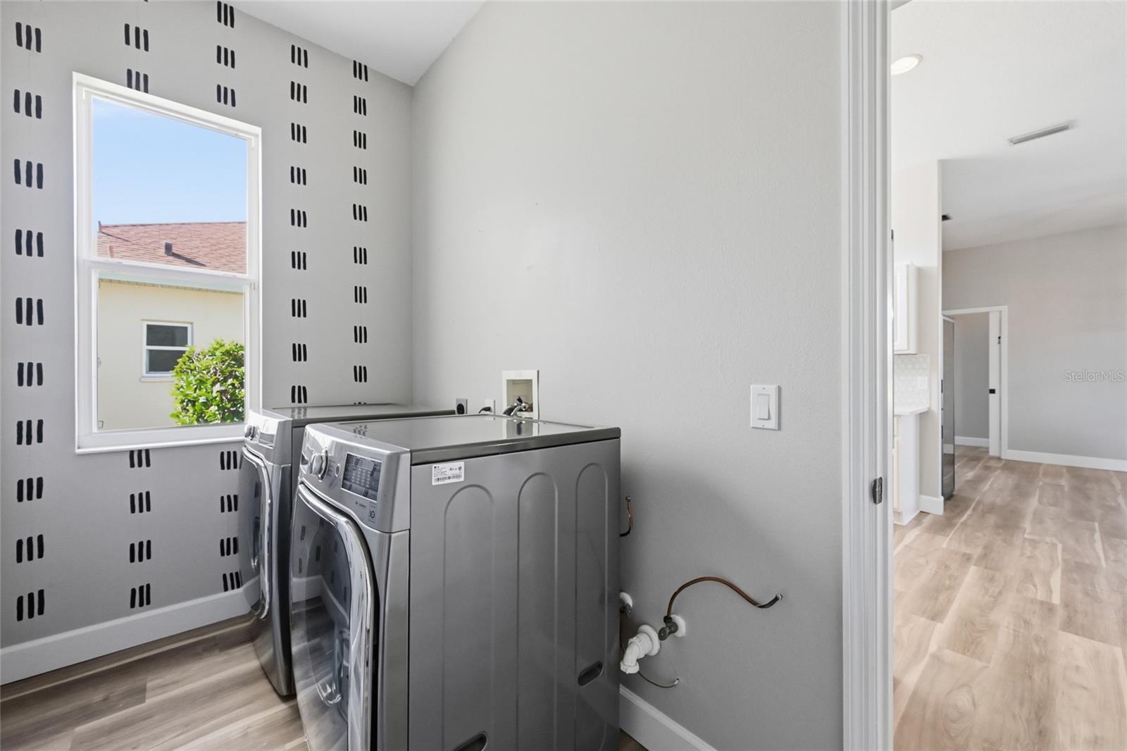 Image 27 of 43 For 574 Planters Manor Way