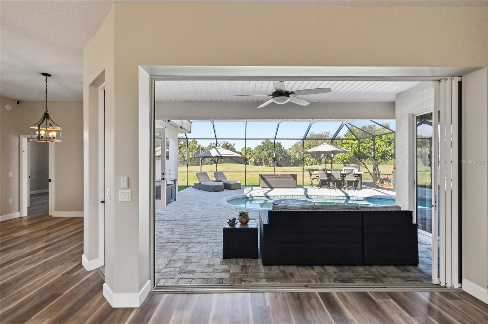 Image 6 of 43 For 574 Planters Manor Way