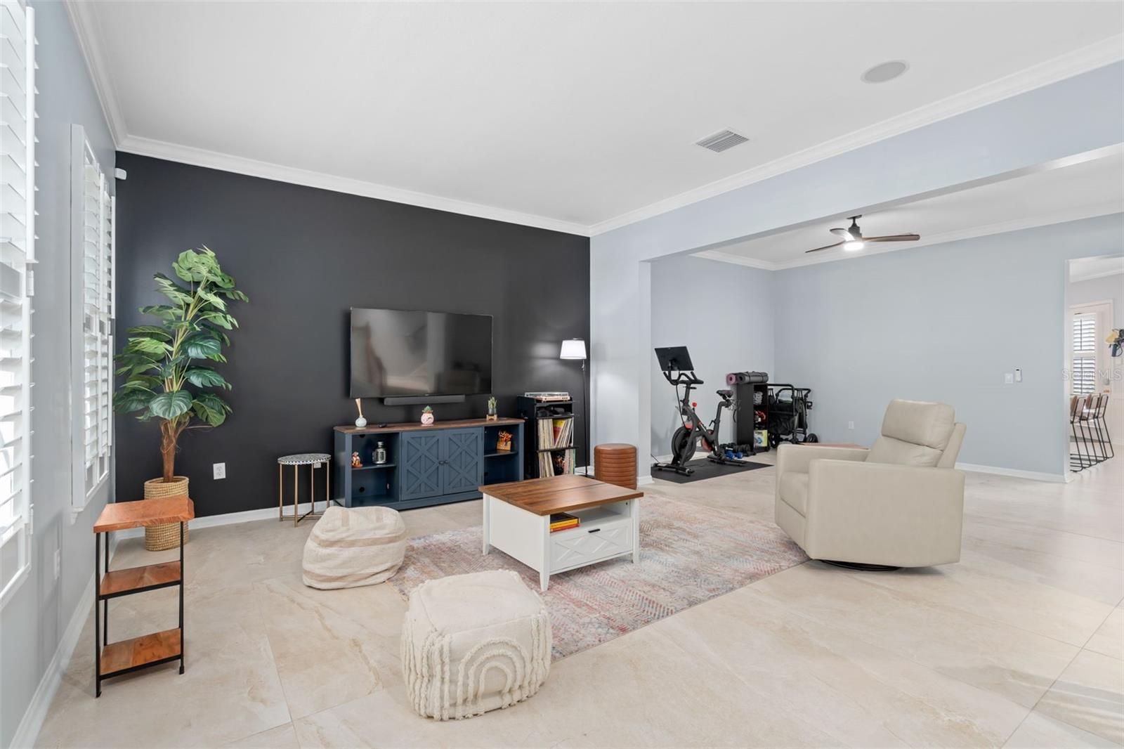 Image 10 of 38 For 923 Greenlawn Street