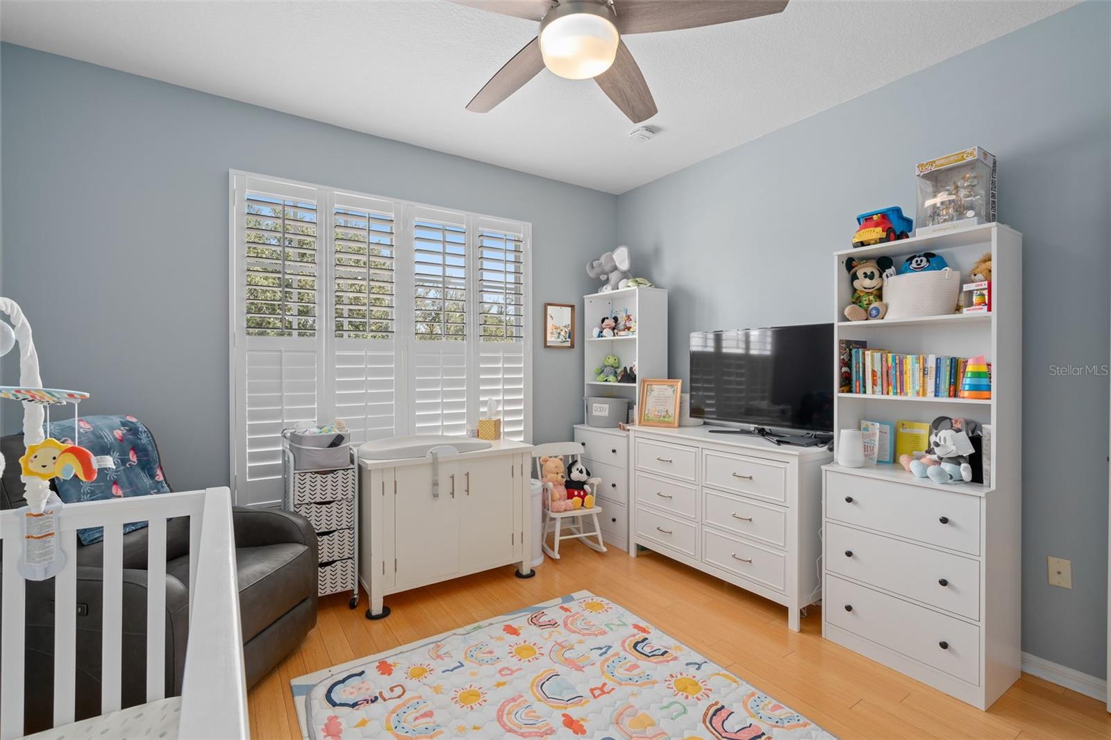 Image 22 of 38 For 923 Greenlawn Street