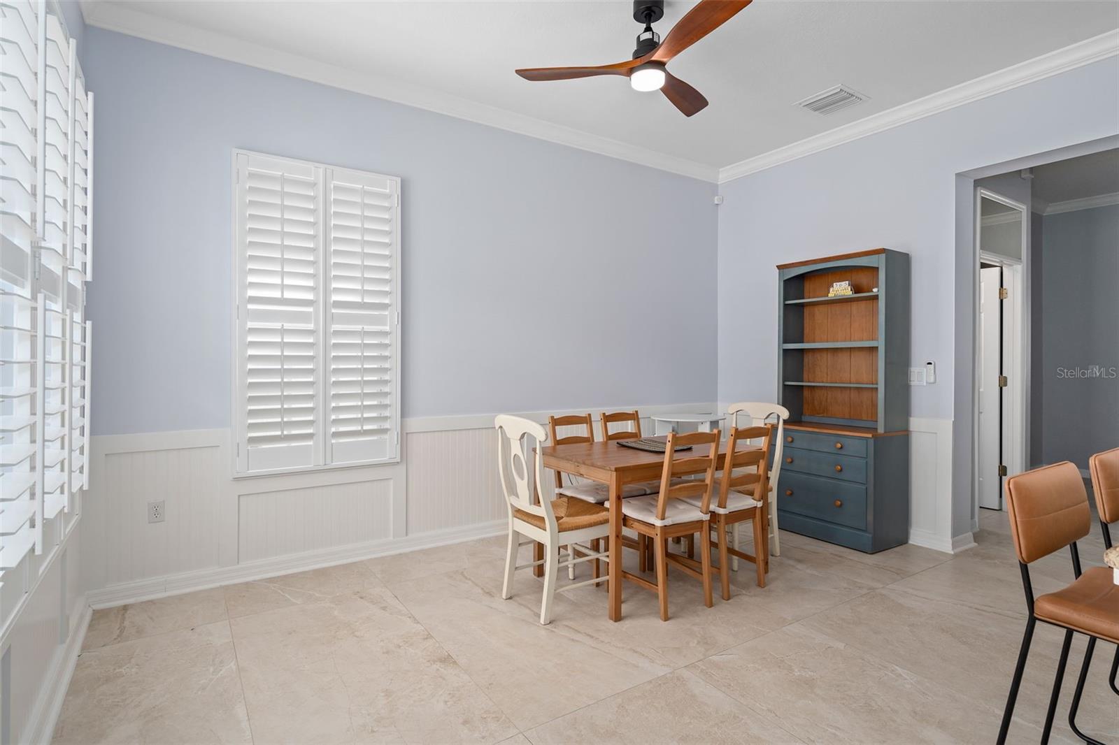 Image 7 of 38 For 923 Greenlawn Street