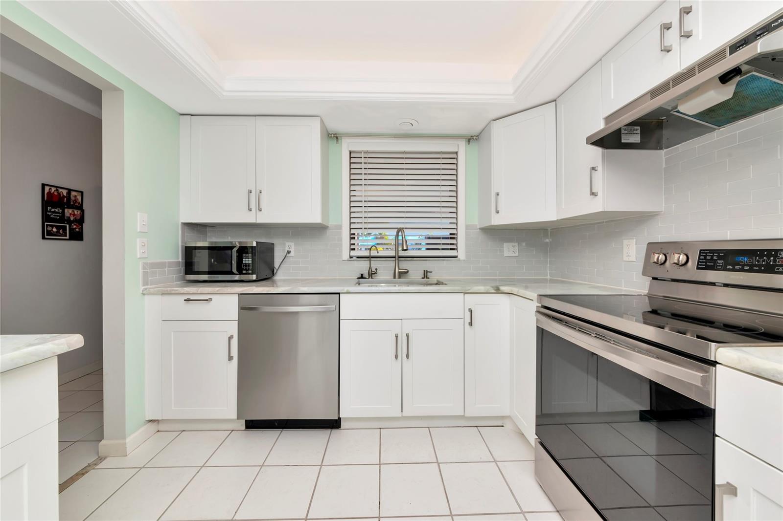 Image 12 of 35 For 1720 Lakeside Drive 1716-b