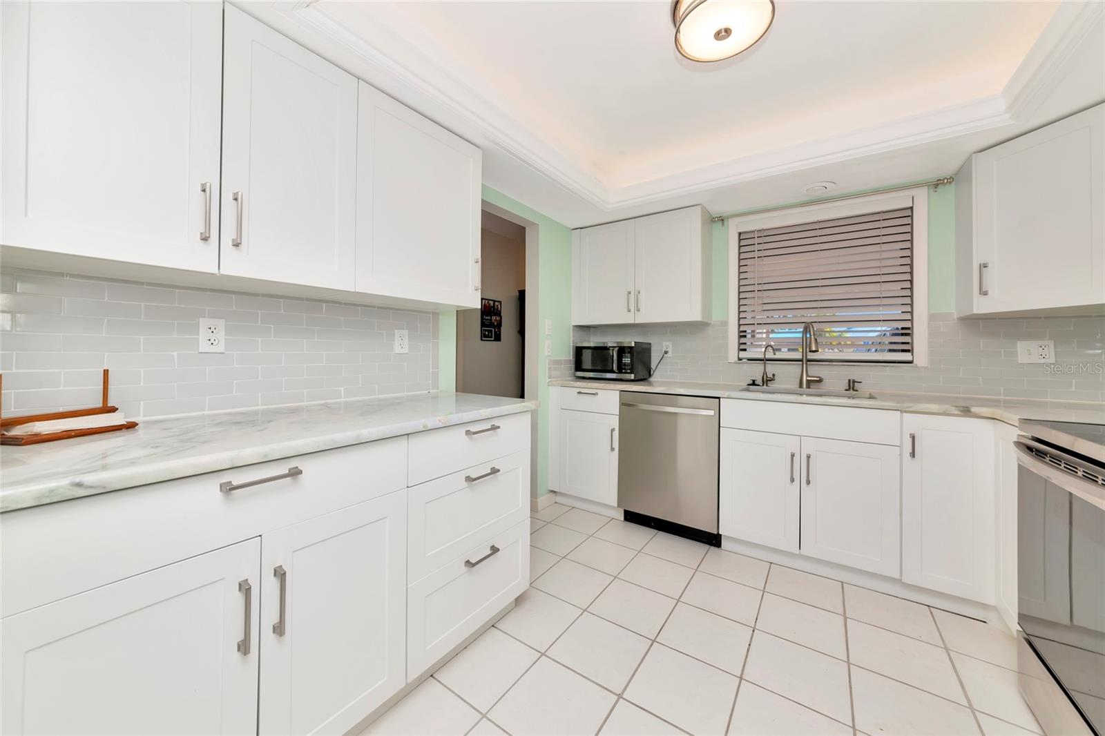 Image 14 of 35 For 1720 Lakeside Drive 1716-b