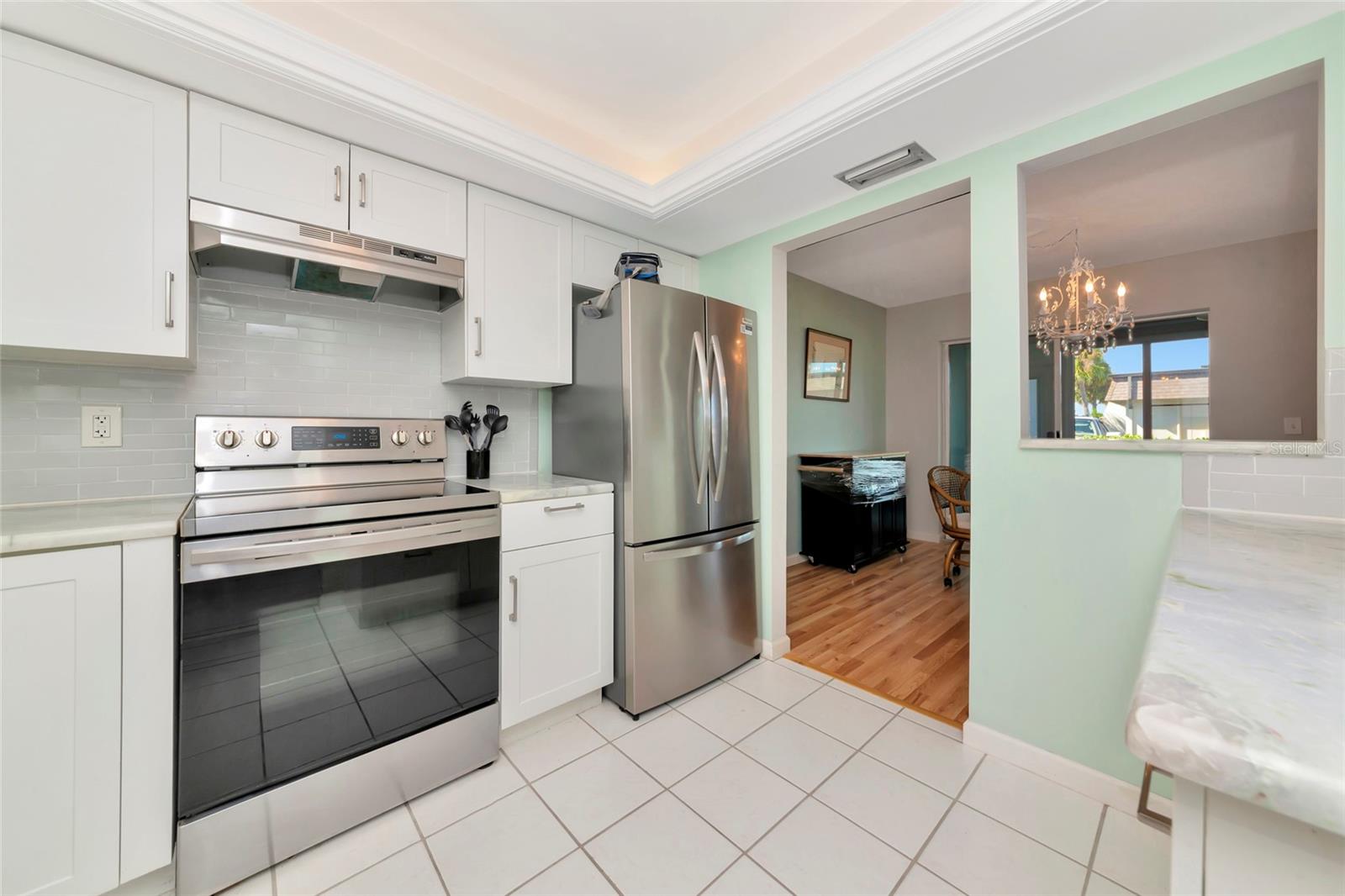 Image 15 of 35 For 1720 Lakeside Drive 1716-b