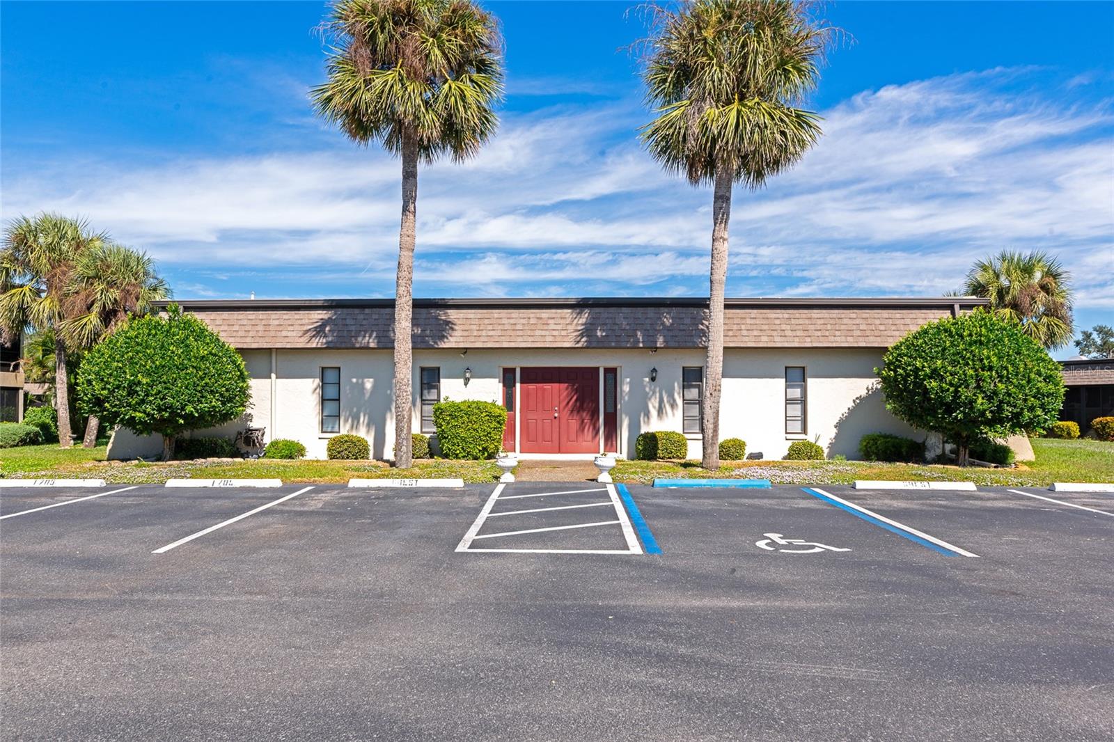 Image 26 of 35 For 1720 Lakeside Drive 1716-b