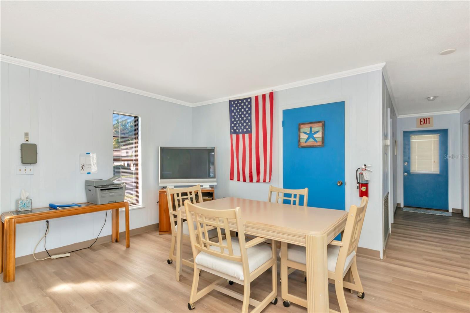 Image 29 of 35 For 1720 Lakeside Drive 1716-b