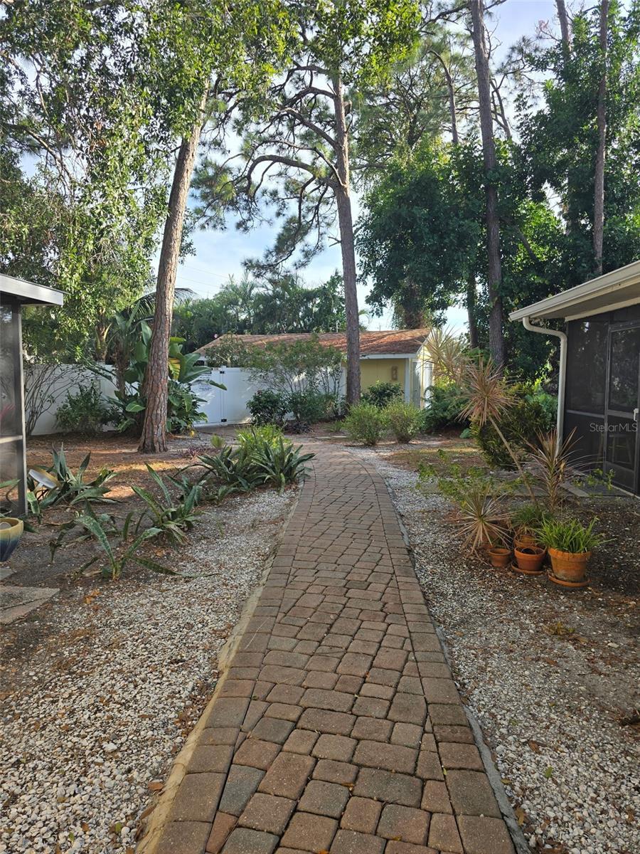 Image 16 of 17 For 4601 Summer Drive