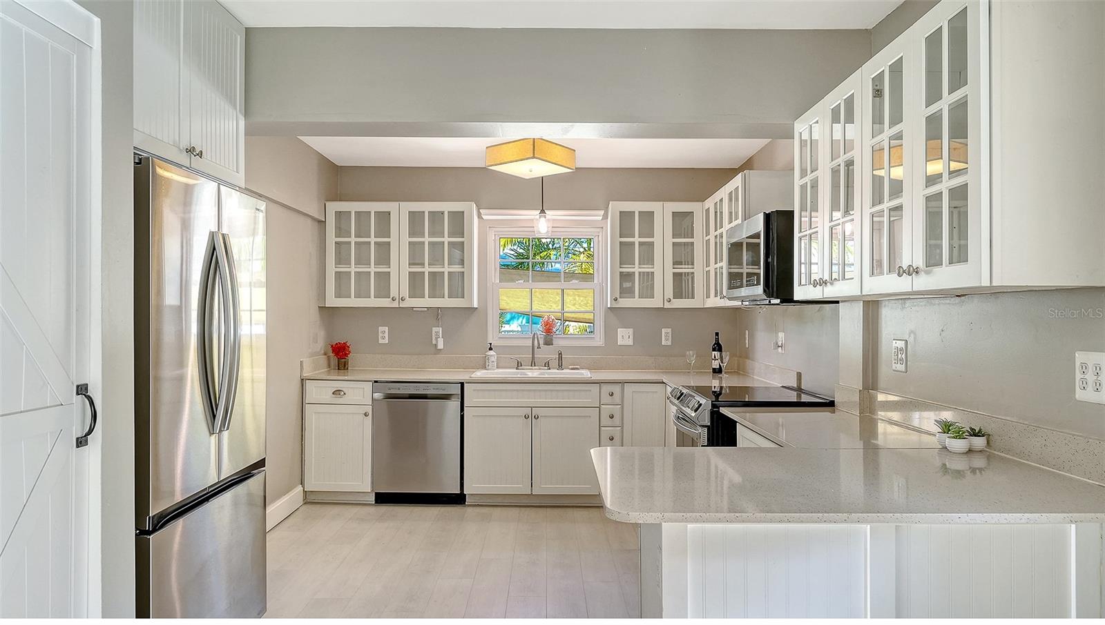 Image 19 of 45 For 121 24th Street W