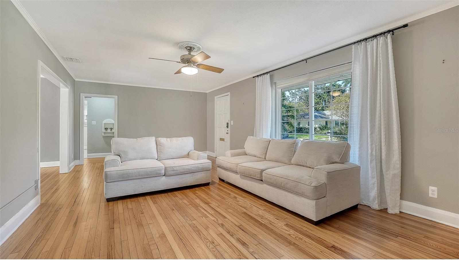 Image 32 of 45 For 121 24th Street W