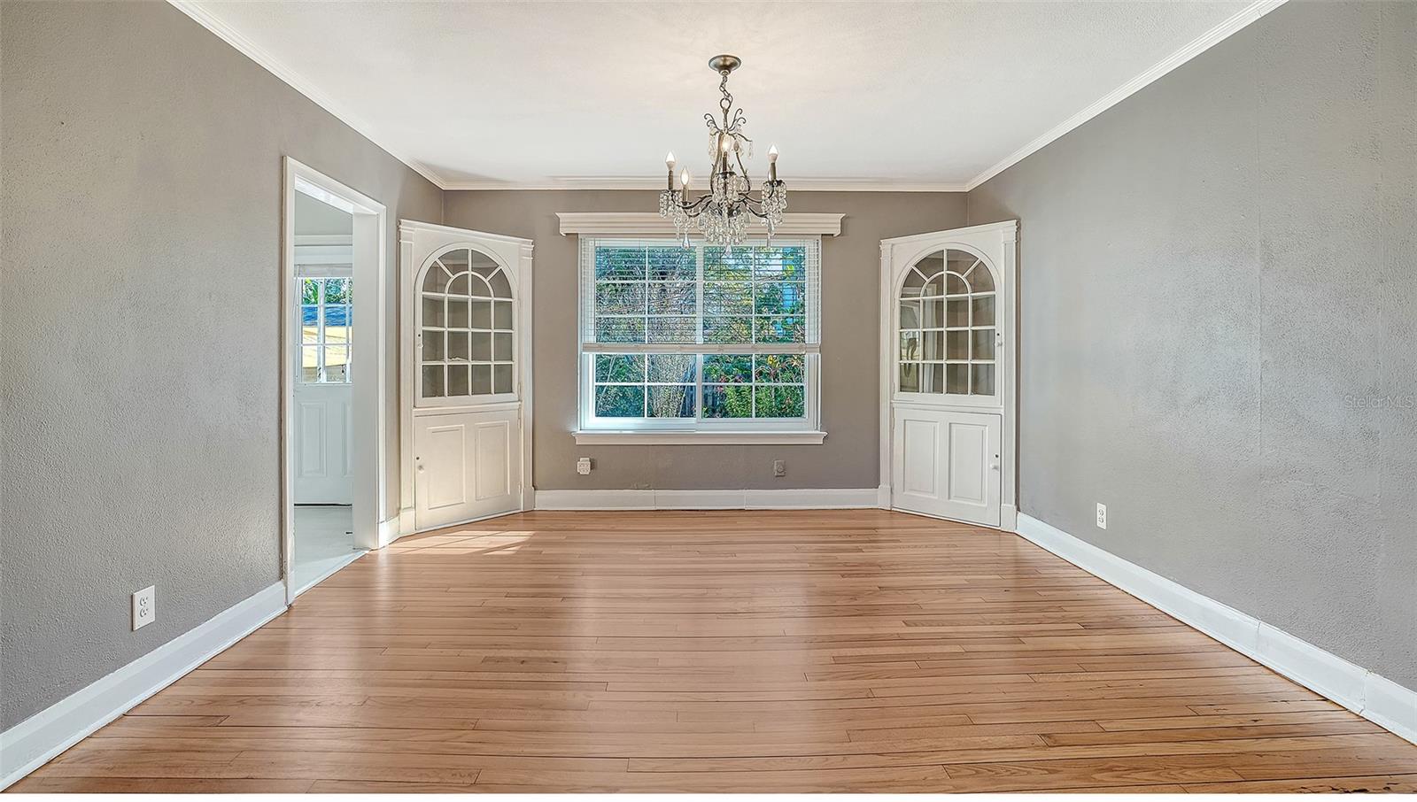 Image 35 of 45 For 121 24th Street W