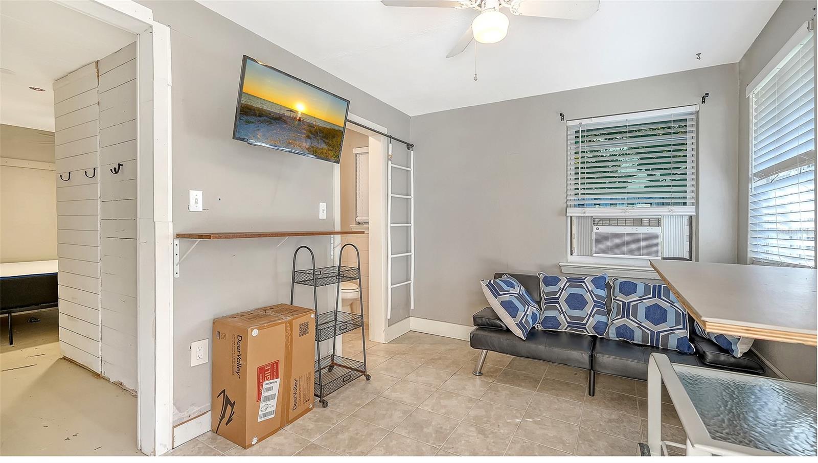 Image 36 of 45 For 121 24th Street W