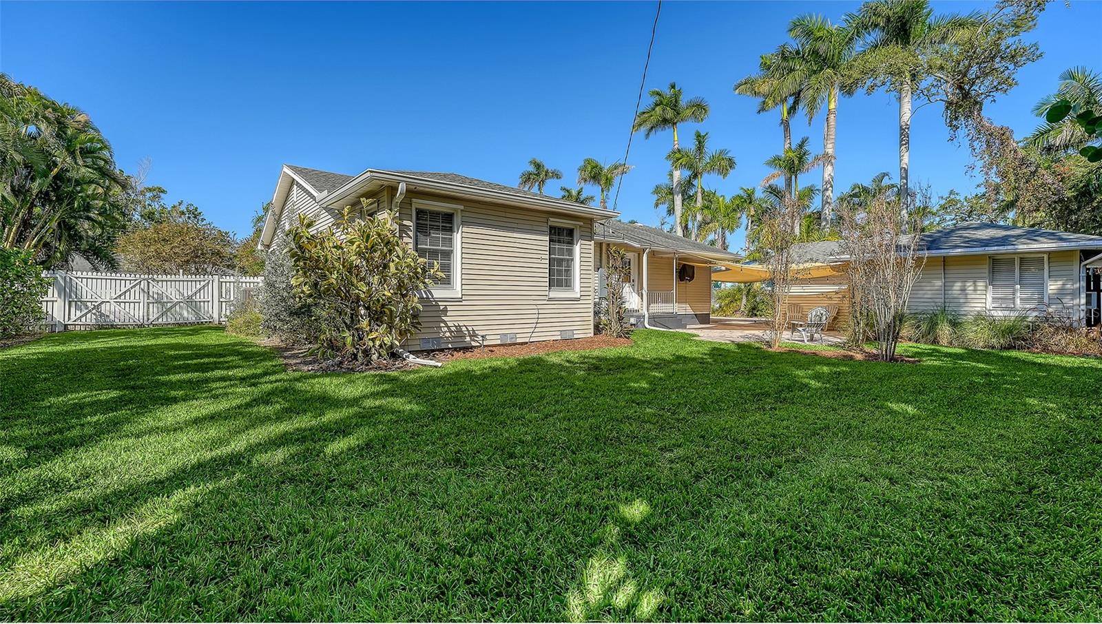 Image 41 of 45 For 121 24th Street W