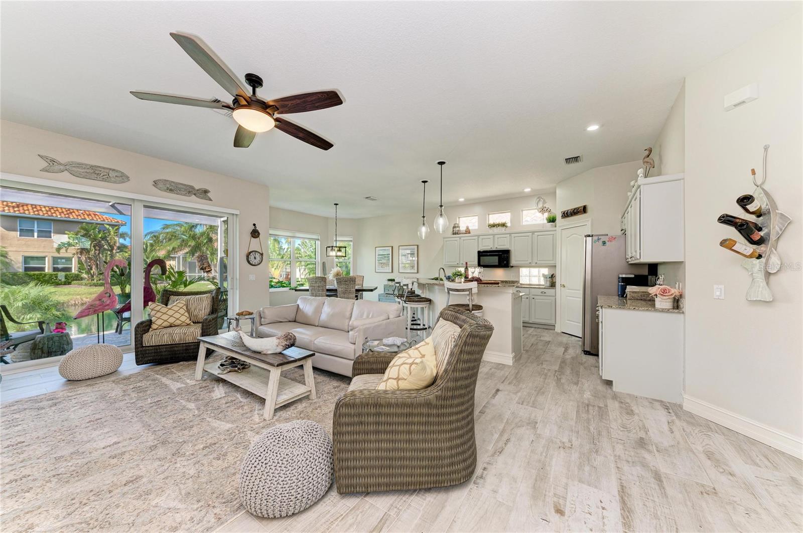 Image 12 of 47 For 311 11th Avenue E