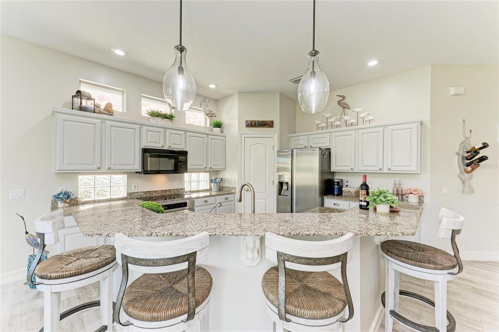 Image 14 of 47 For 311 11th Avenue E