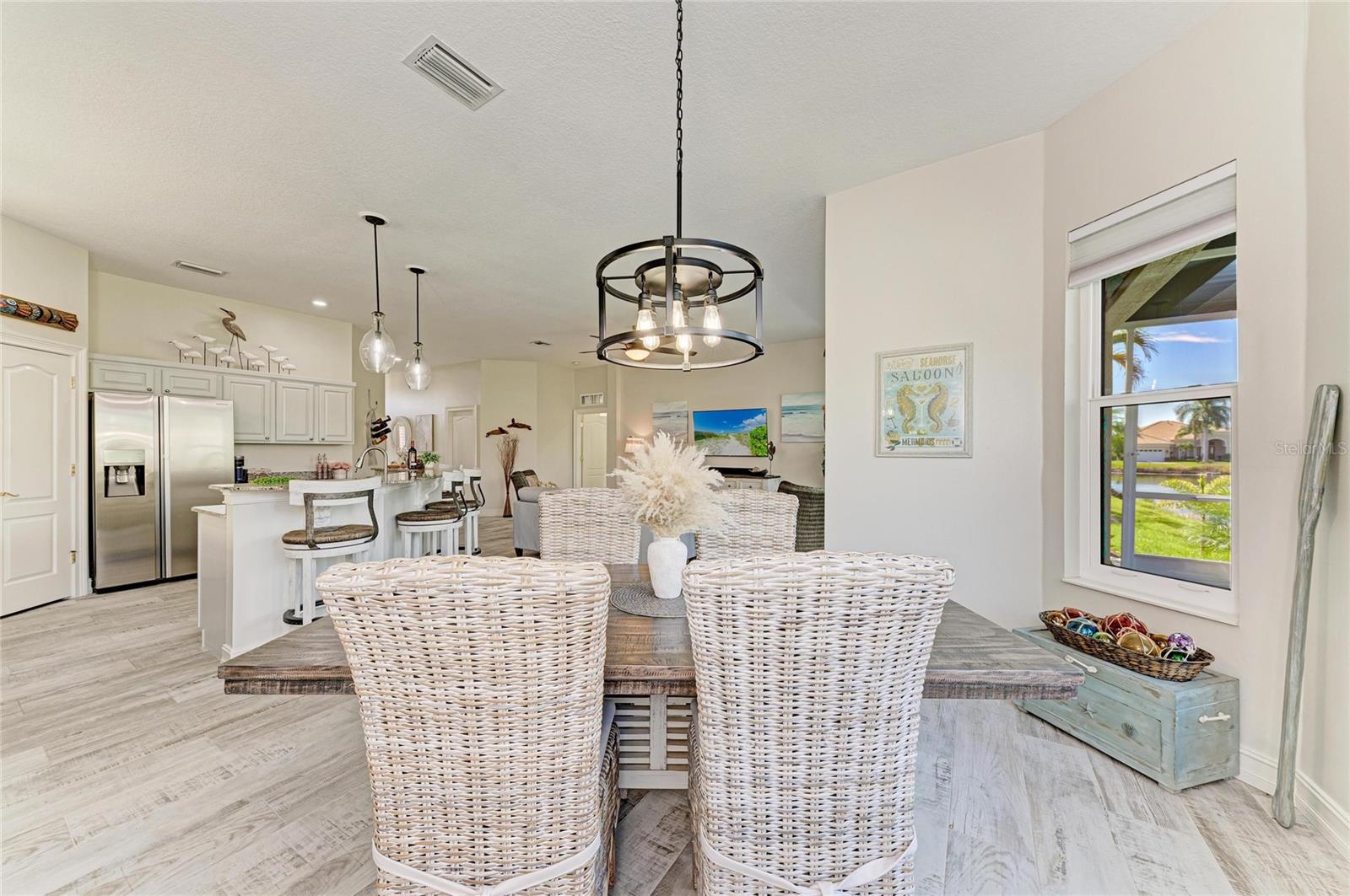 Image 20 of 47 For 311 11th Avenue E