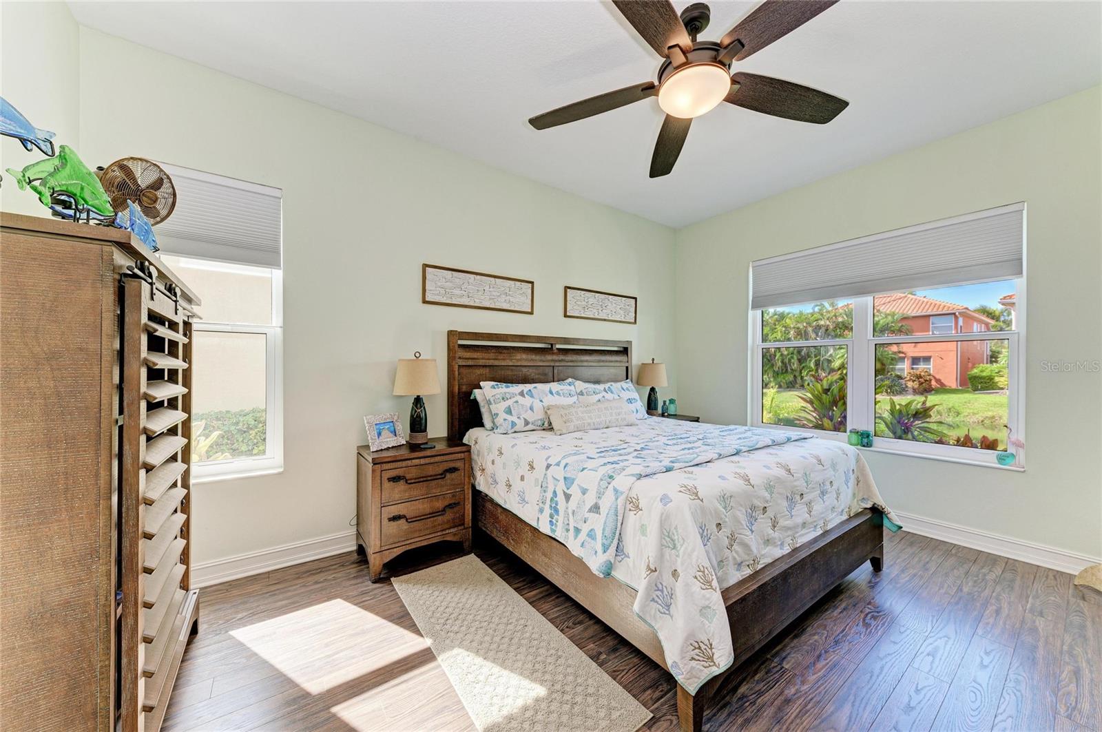 Image 21 of 47 For 311 11th Avenue E