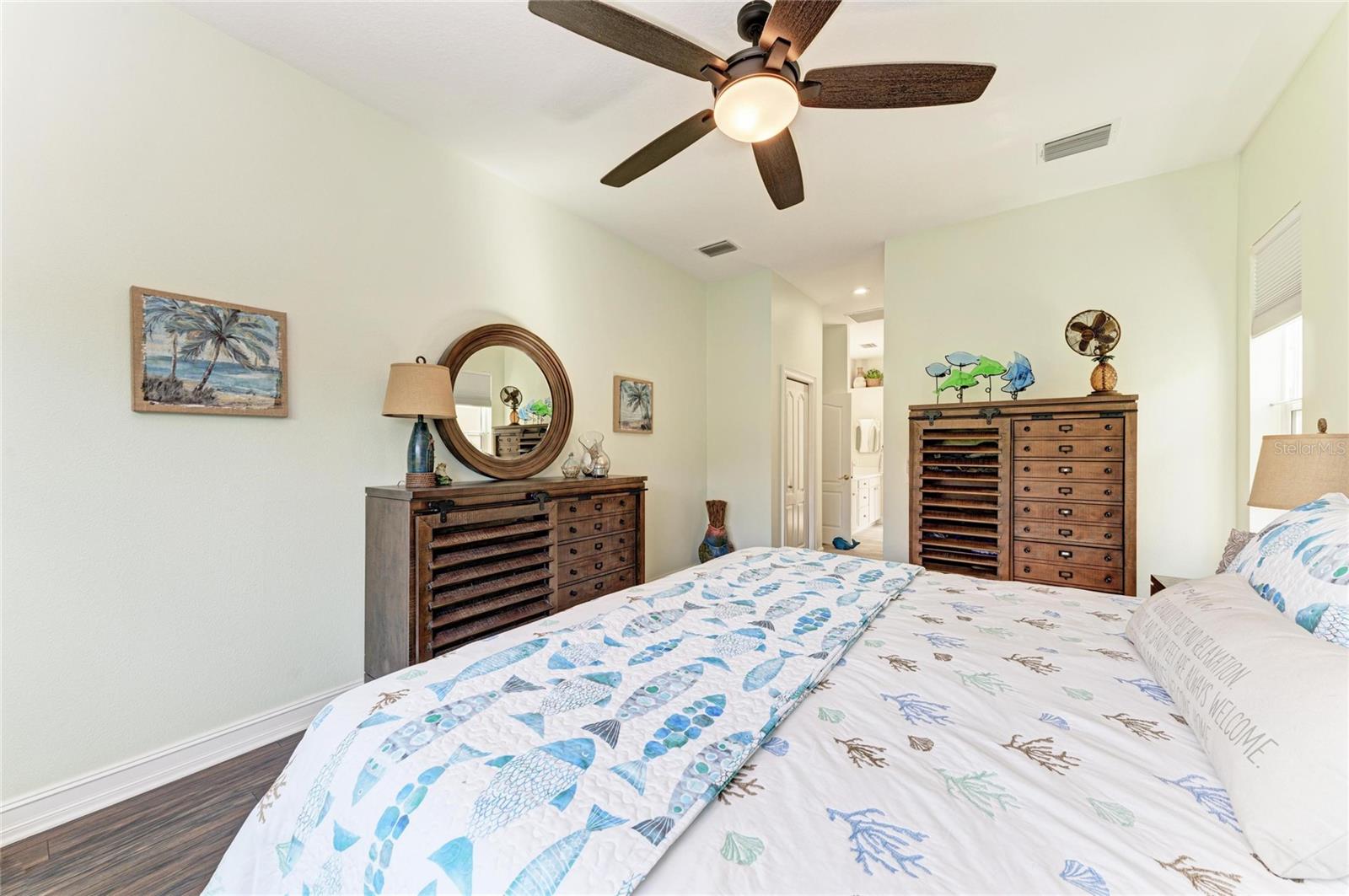 Image 23 of 47 For 311 11th Avenue E