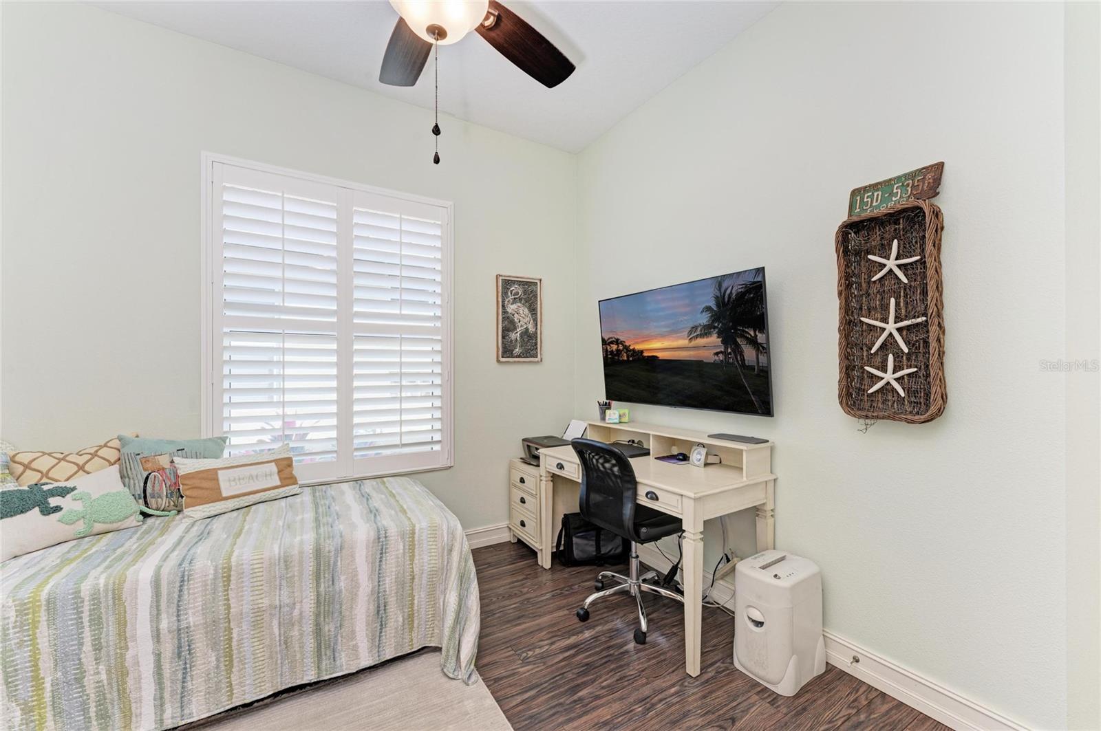 Image 28 of 47 For 311 11th Avenue E