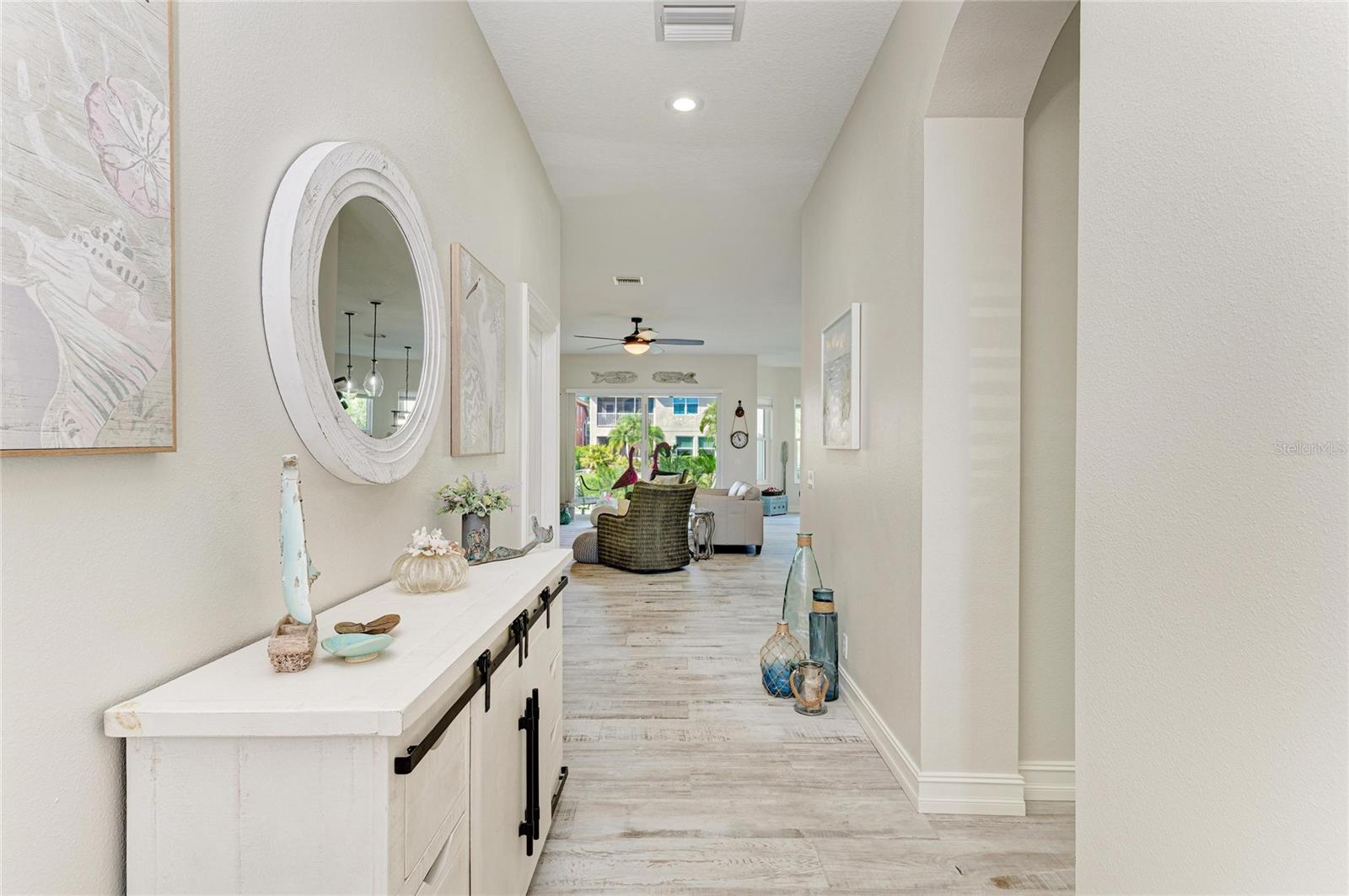 Image 6 of 47 For 311 11th Avenue E