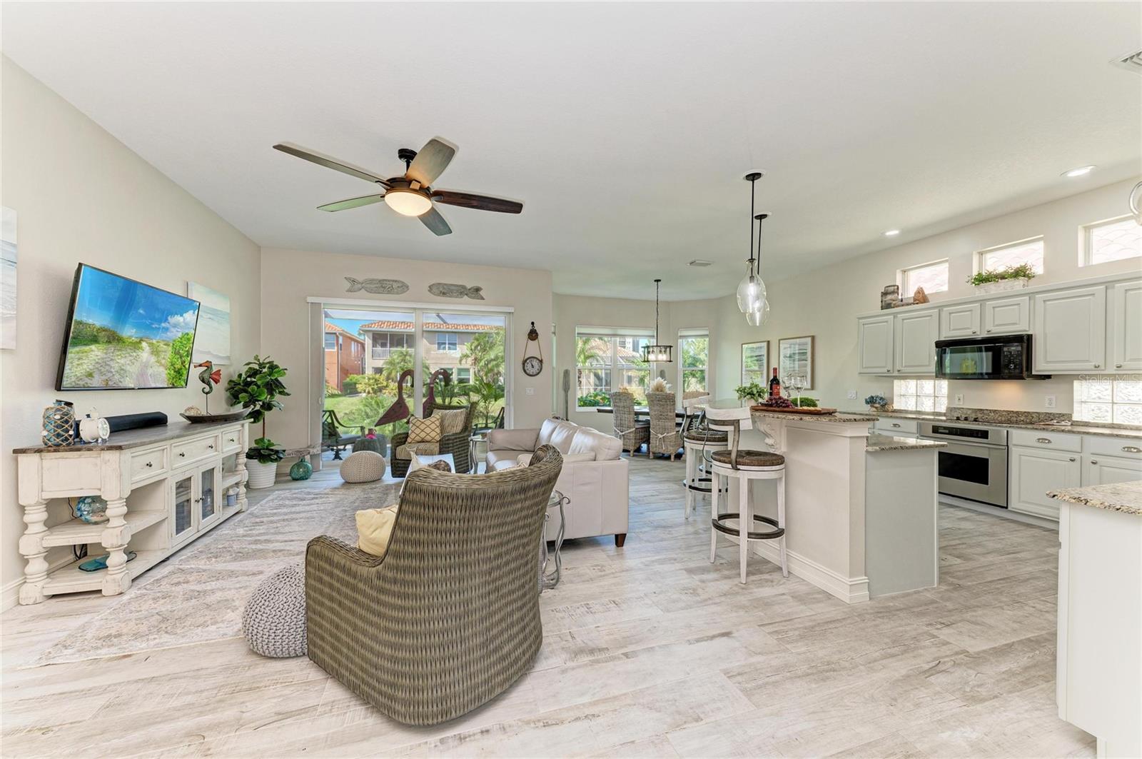 Image 7 of 47 For 311 11th Avenue E