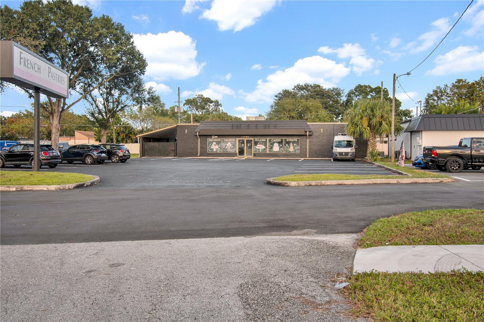 Image 19 of 60 For 1786 Semoran Boulevard