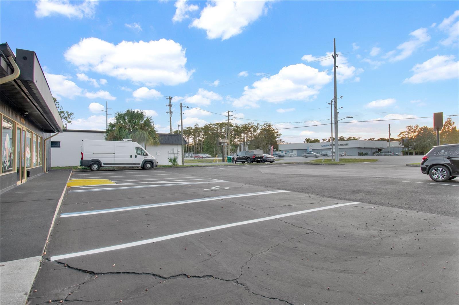 Image 20 of 60 For 1786 Semoran Boulevard