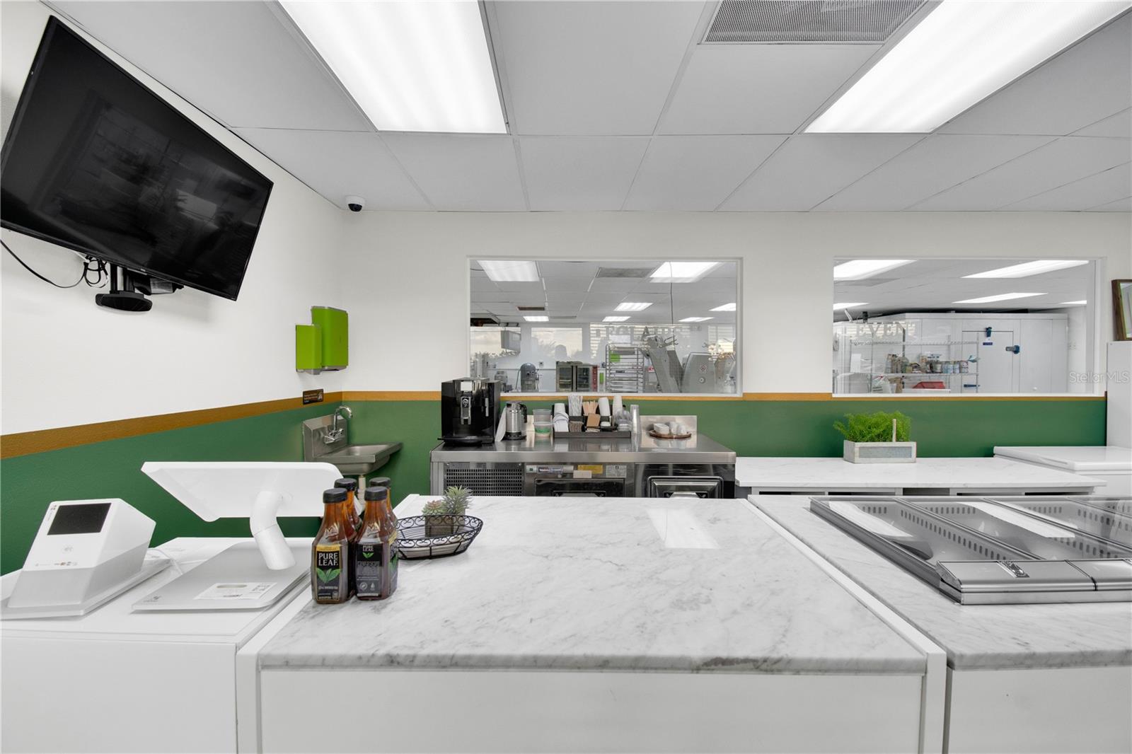 Image 40 of 60 For 1786 Semoran Boulevard