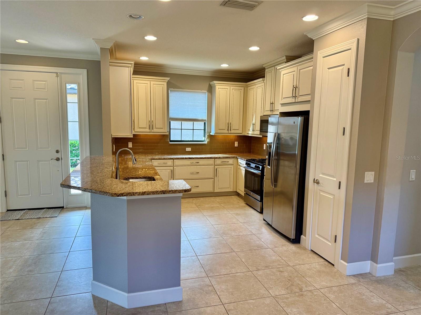 Image 15 of 54 For 8724 Bellussi Drive