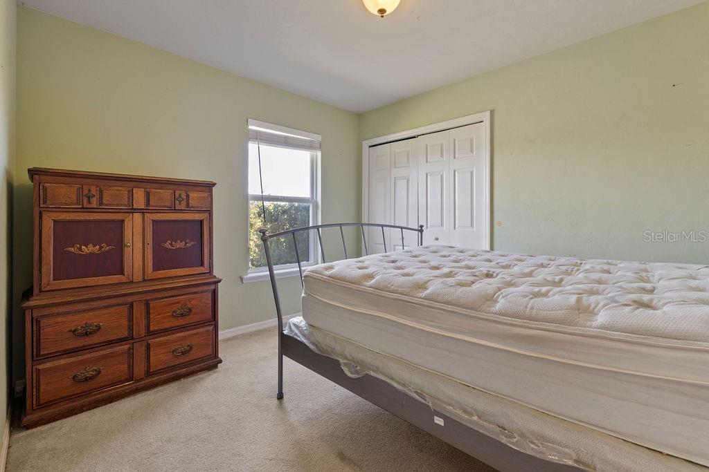 Image 10 of 25 For 9590 98th Avenue