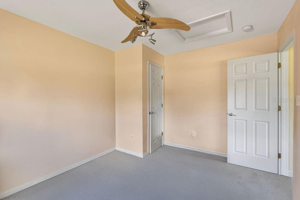 Image 18 of 25 For 9590 98th Avenue