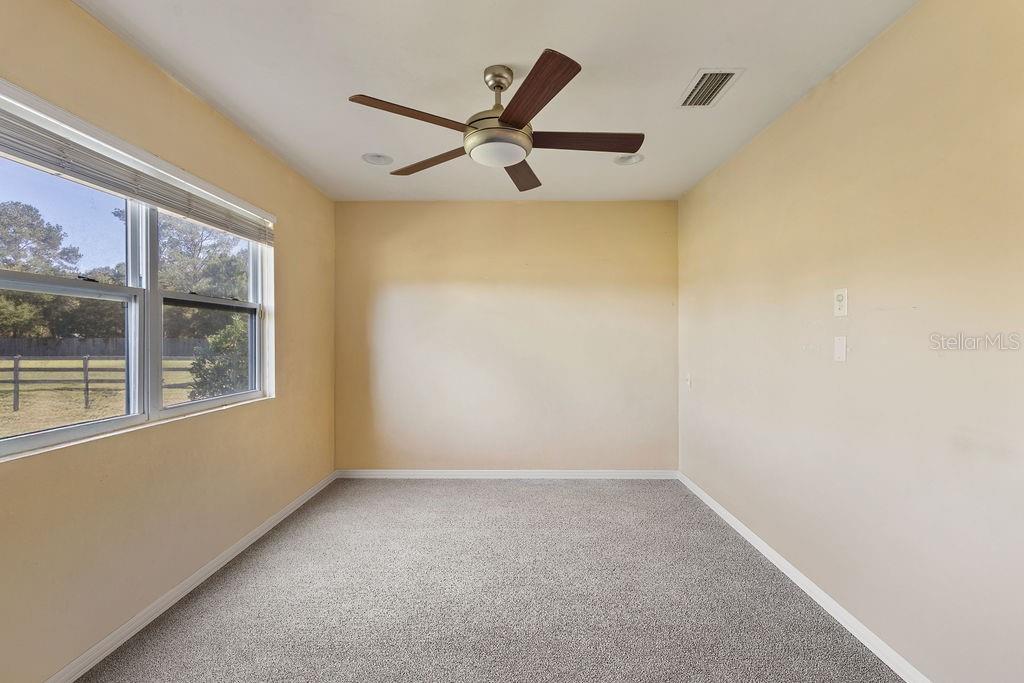 Image 19 of 25 For 9590 98th Avenue