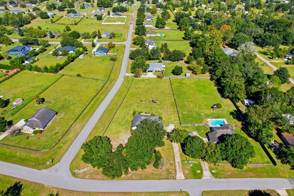 Image 3 of 25 For 9590 98th Avenue