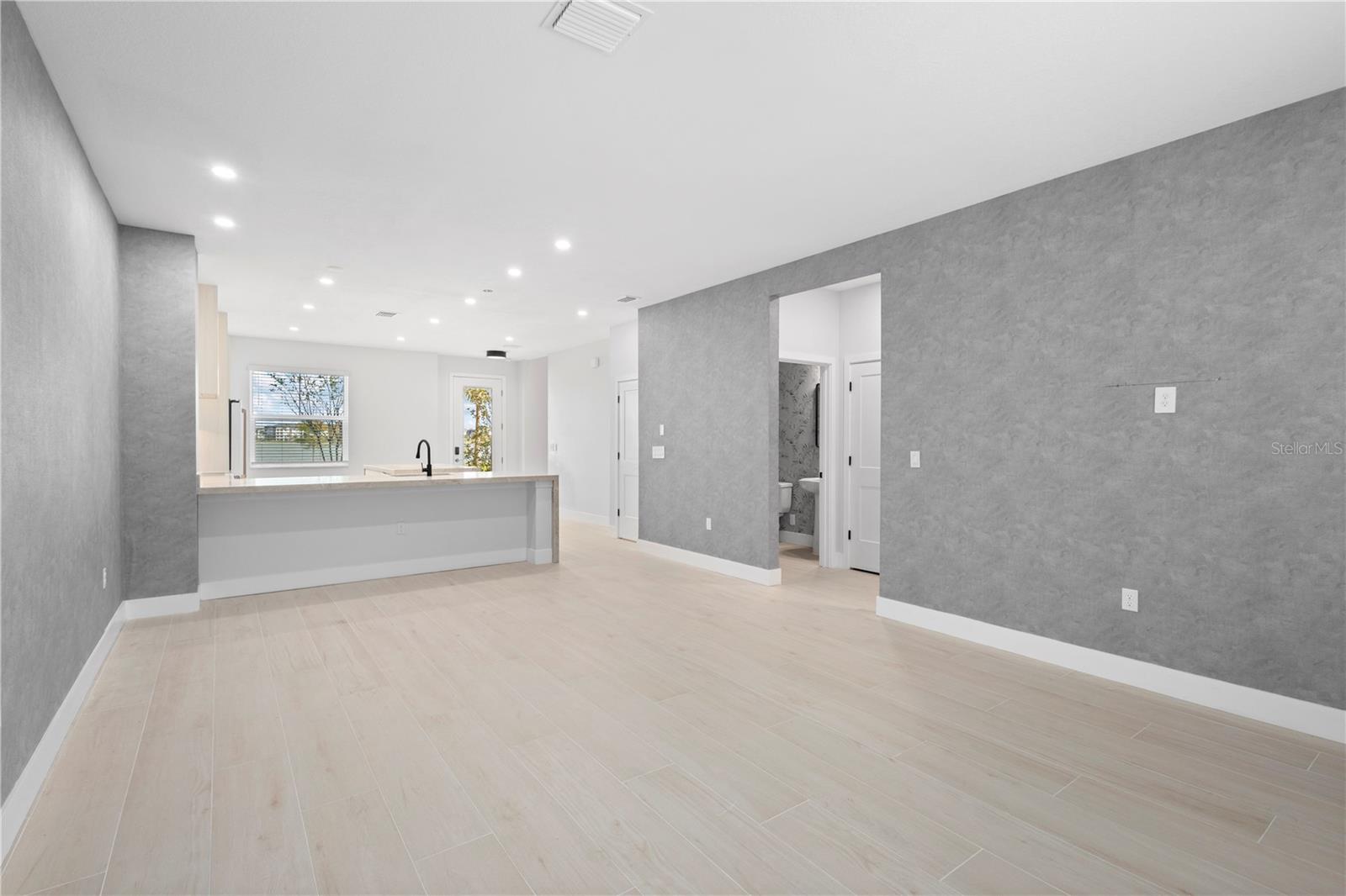 Image 10 of 26 For 7304 Portlight Lane