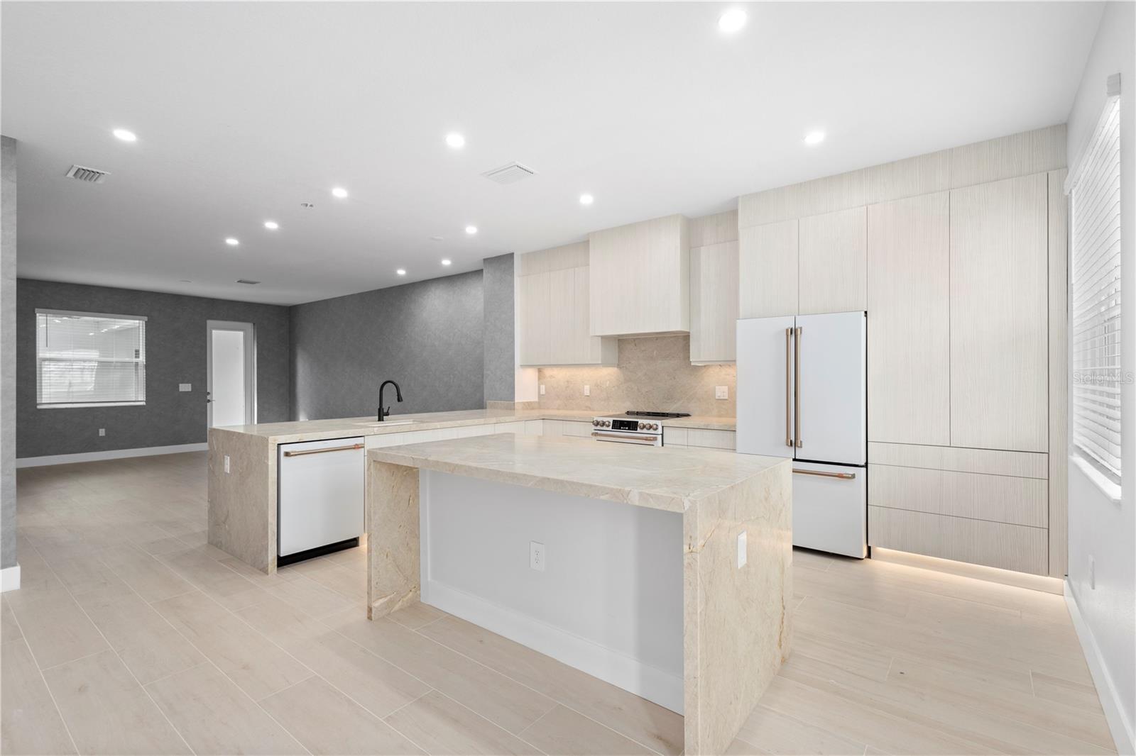 Image 4 of 26 For 7304 Portlight Lane