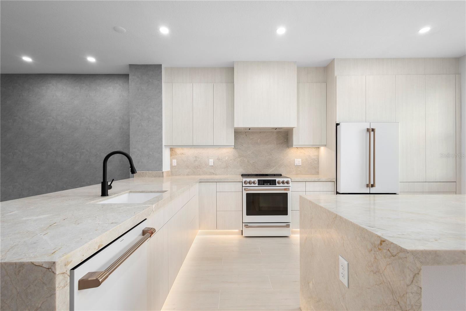 Image 8 of 26 For 7304 Portlight Lane