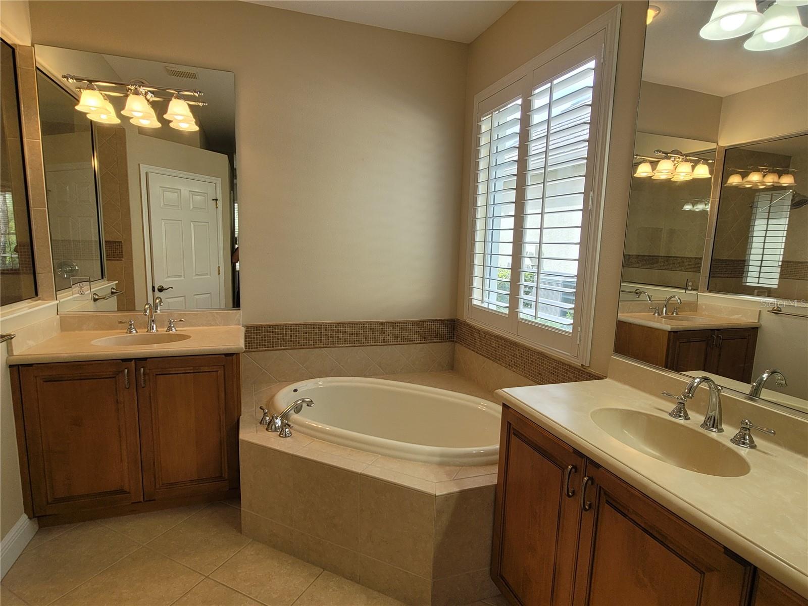 Image 19 of 28 For 7486 Edenmore Street