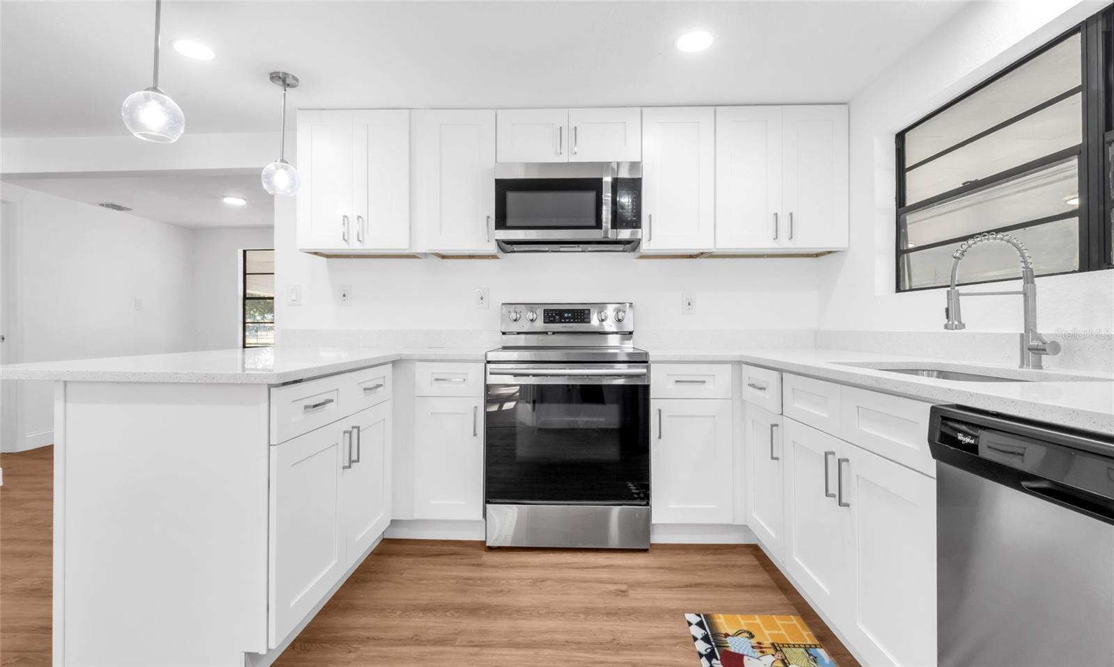 Image 10 of 45 For 10004 Vaughn Street